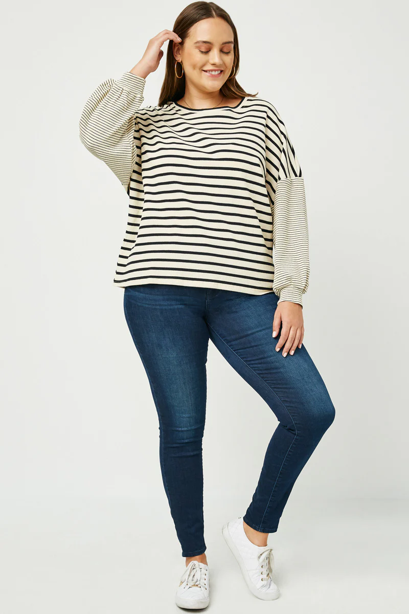 Contrast Stripe Sleeve Textured Knit Top - Image 10