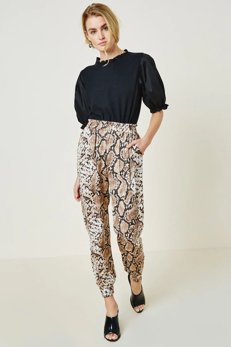 Ribbed Mock Neck Puff Sleeve Top - Image 6