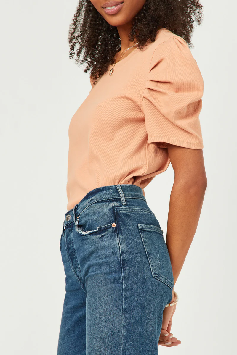 Ribbed Pleated Shoulder Puff Sleeve Top - Image 15